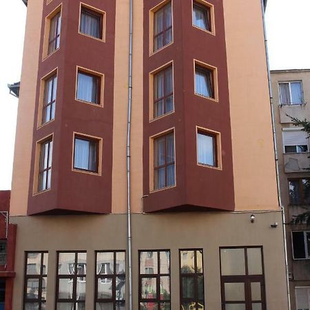 Rooms Cristian Deva Exterior photo