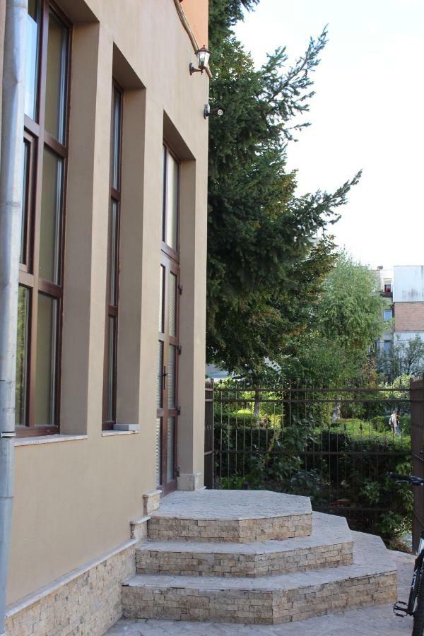 Rooms Cristian Deva Exterior photo
